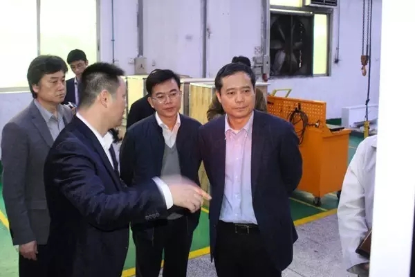 深圳宝安区长一行旅行到访    企业风范 关于yl6776永利集团 yl6776永利集团