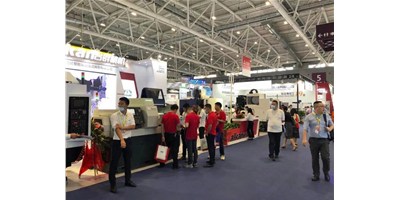 展会快讯：第22届深圳机械展今日开幕，，，yl6776永利集团精机带您直播看展